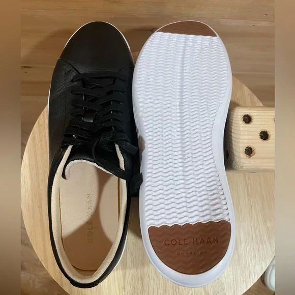 NWOB Cole Haan Women’s Grand Crosscourt Li Black Leather Sneakers Size 9 - Picture 6 of 9